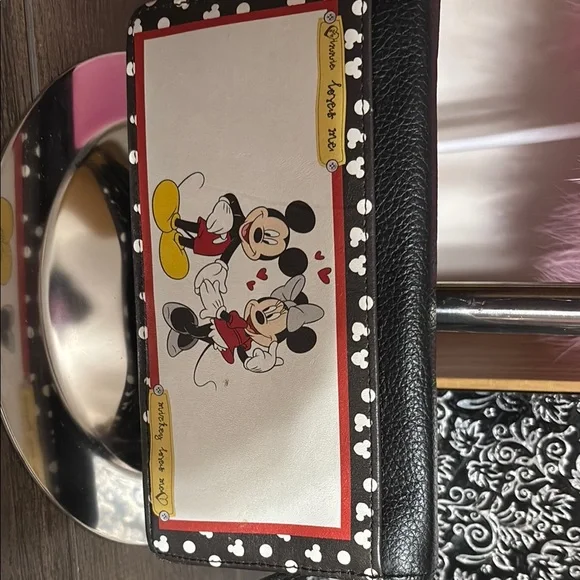 Disney Mickey and Minnie Mouse Wallet - Picture 1 of 3